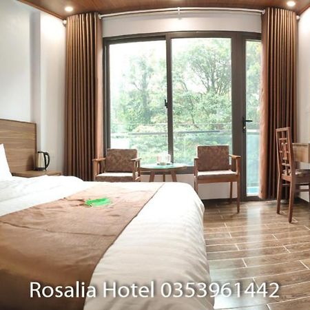 Hôtel Khach San Rosalia Tam Ðảo Extérieur photo