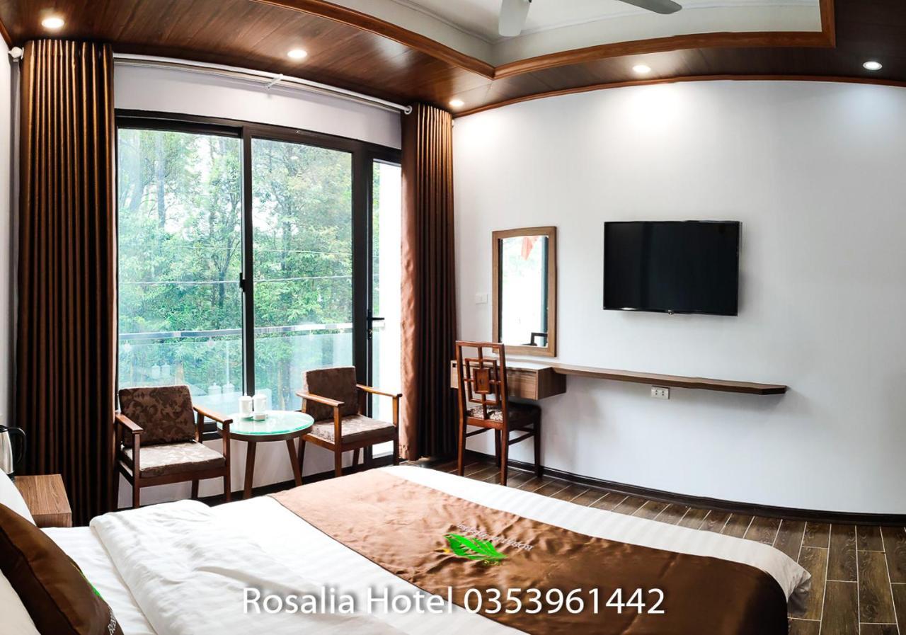 Hôtel Khach San Rosalia Tam Ðảo Extérieur photo