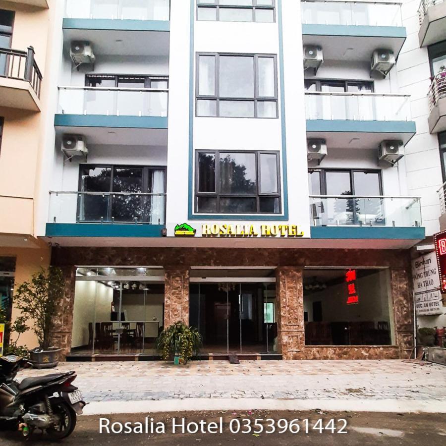 Hôtel Khach San Rosalia Tam Ðảo Extérieur photo